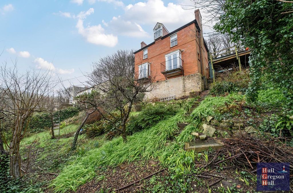 Property photo 1 of 22 42ce03A5-4F83-4A74-80cc-0Fada6687684.Jpg