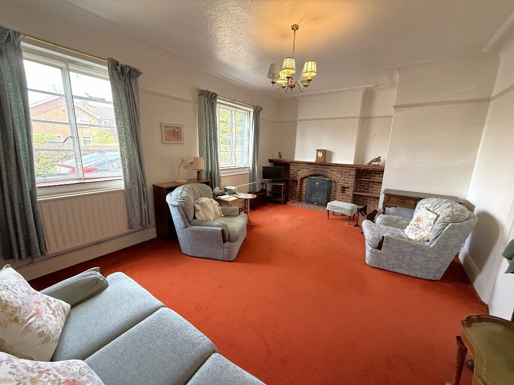 Property photo 3 of 12