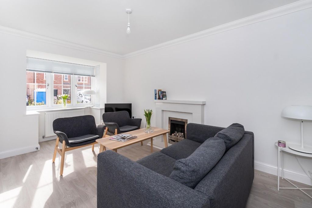 Property photo 3 of 18 9 Westfield Drive1.Jpg