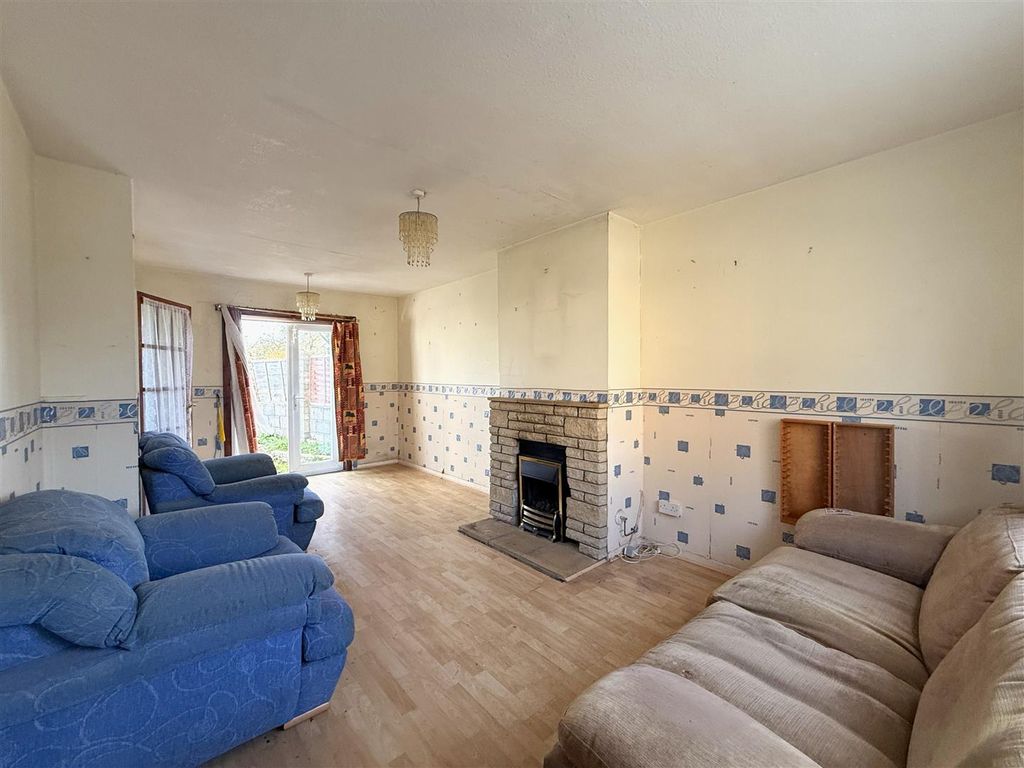 Property photo 3 of 13 2 Bed Semi Detached House (1).Jpg