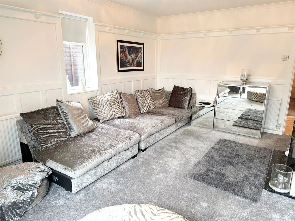 Property photo 3 of 18 Picture No. 28