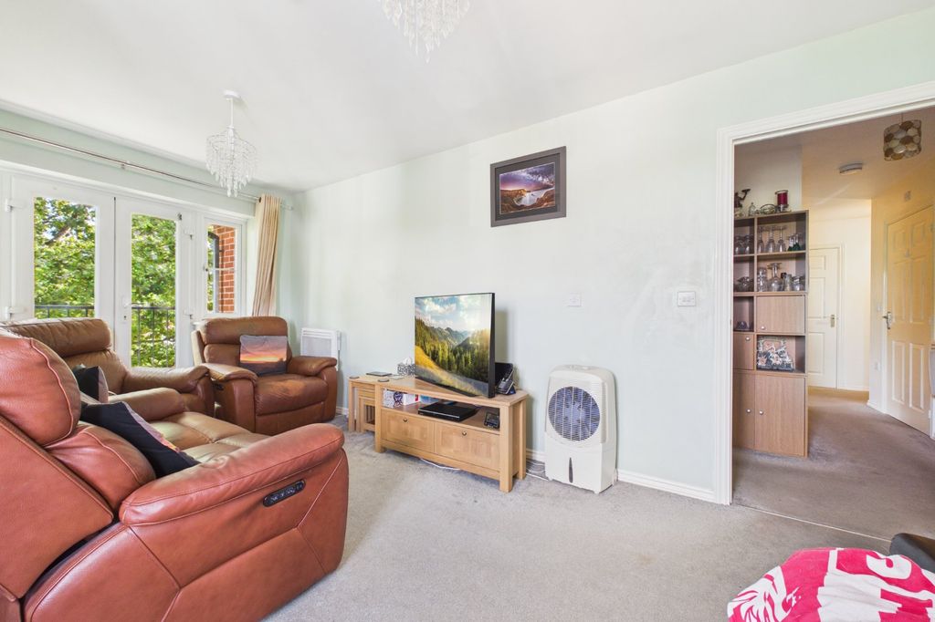 Property photo 3 of 10 Picture No. 18