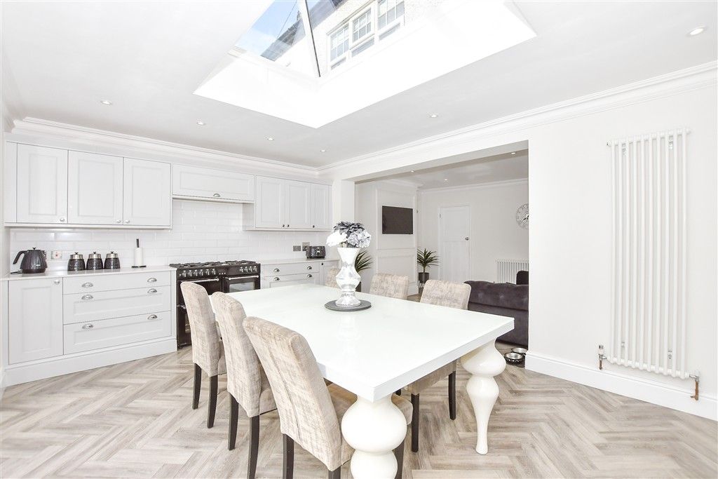 Property photo 1 of 19 Kitchen/Diner