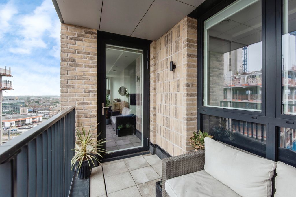 Property photo 2 of 6 Img_5608