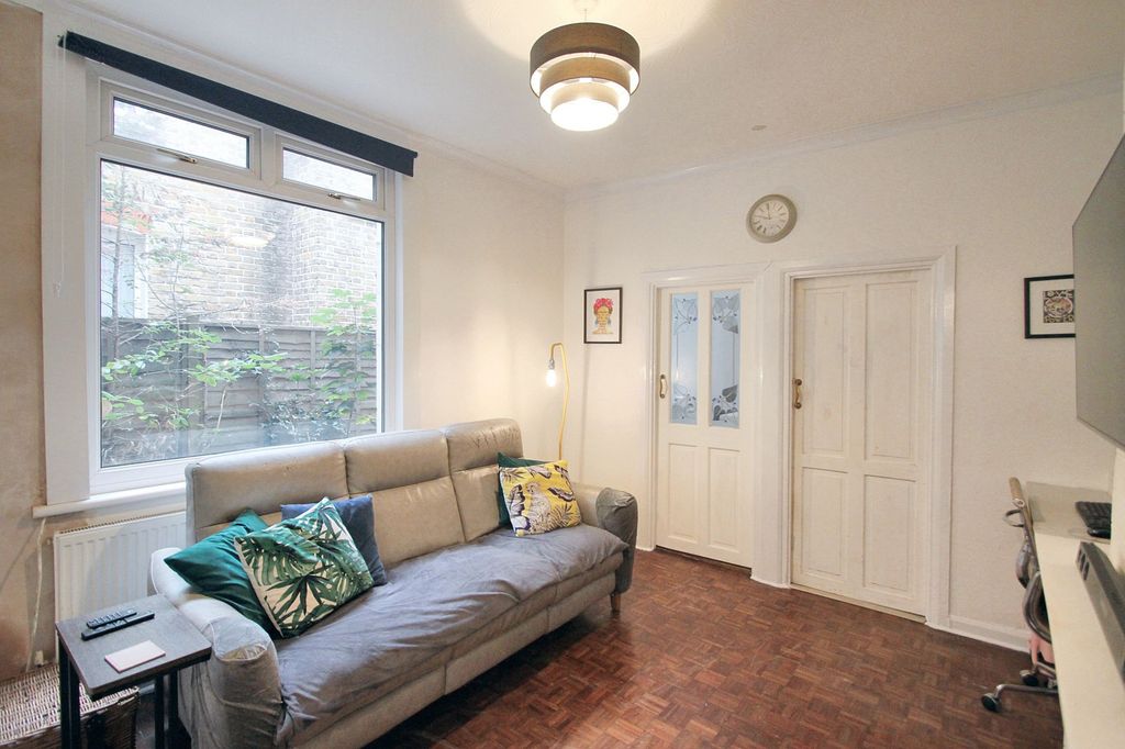 Property photo 3 of 18