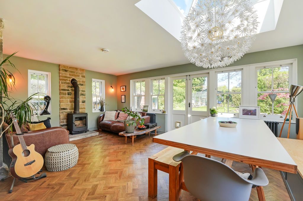 Property photo 2 of 43 Open Plan Living / Dining