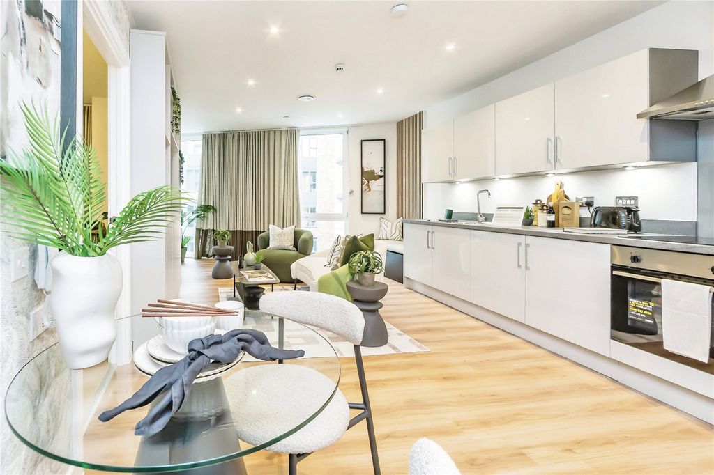 Property photo 3 of 12 Picture No. 13