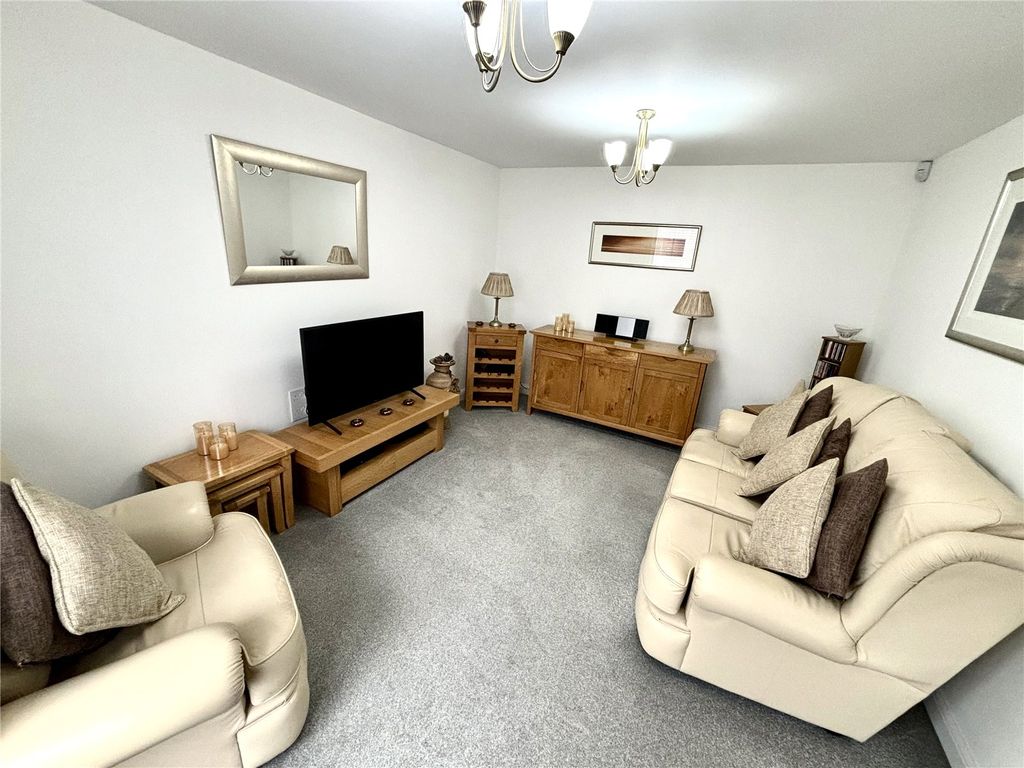 Property photo 3 of 24 Picture No. 45