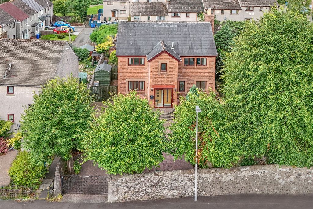 Property photo 2 of 26 Picture No. 50