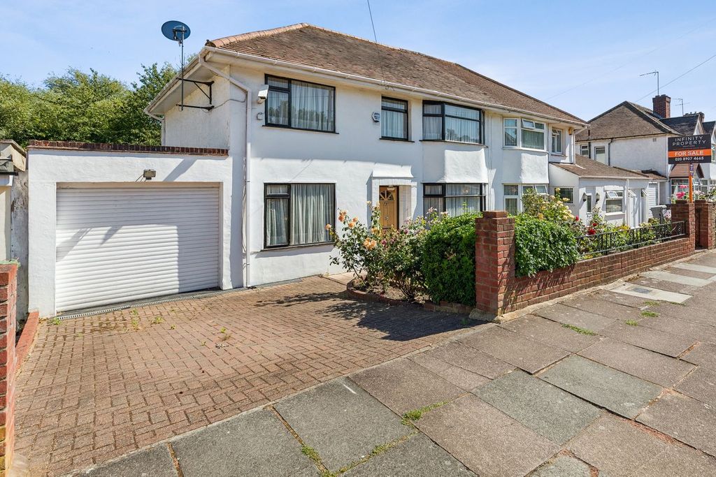 Property photo 1 of 21