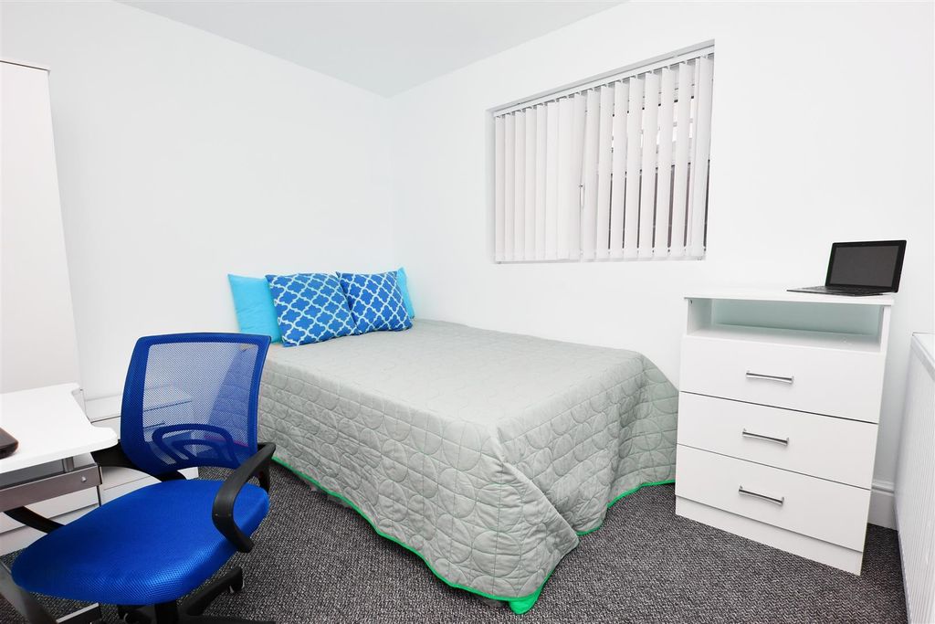 Property photo 3 of 12 11 (5).Jpg