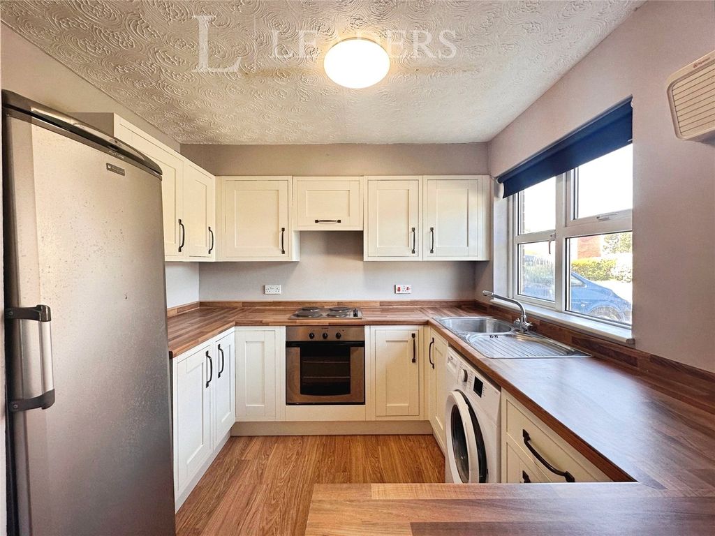 Property photo 2 of 10 Picture No. 18
