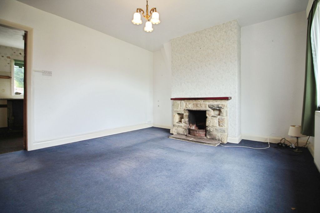 Property photo 2 of 17 Living Room