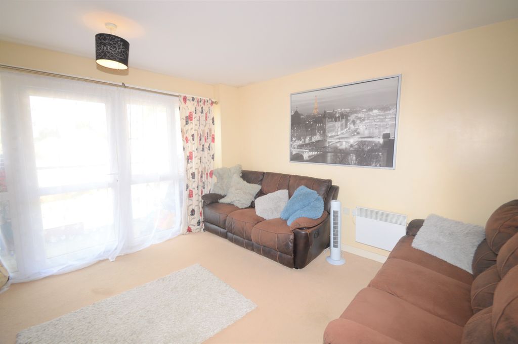 Property photo 2 of 5