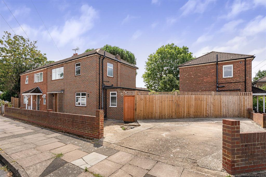 Property photo 1 of 25