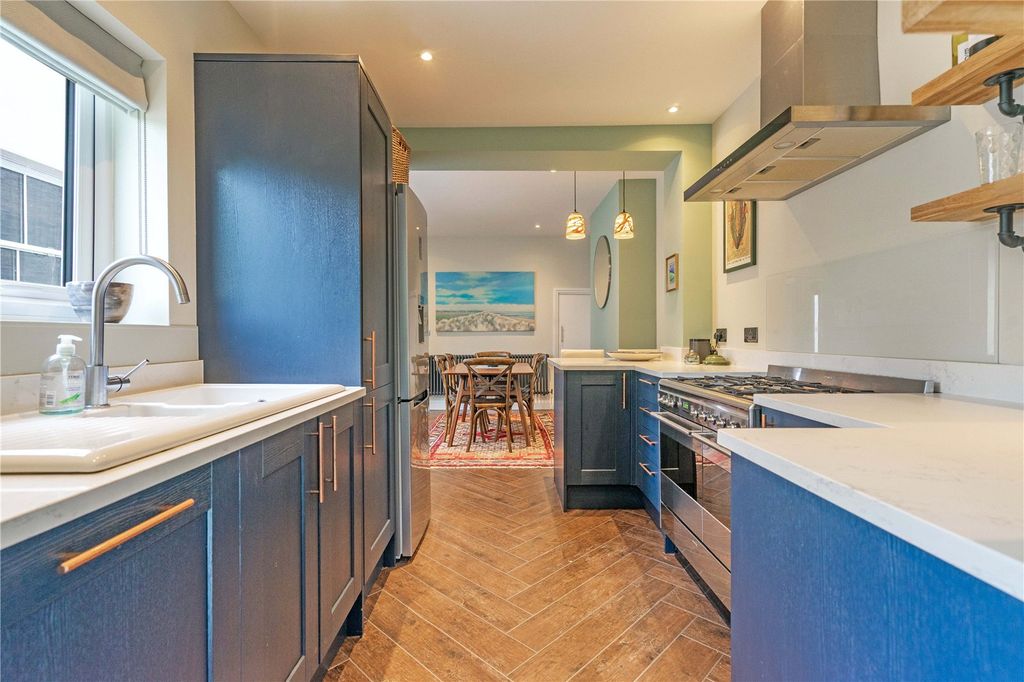 Property photo 3 of 15 Kitchen