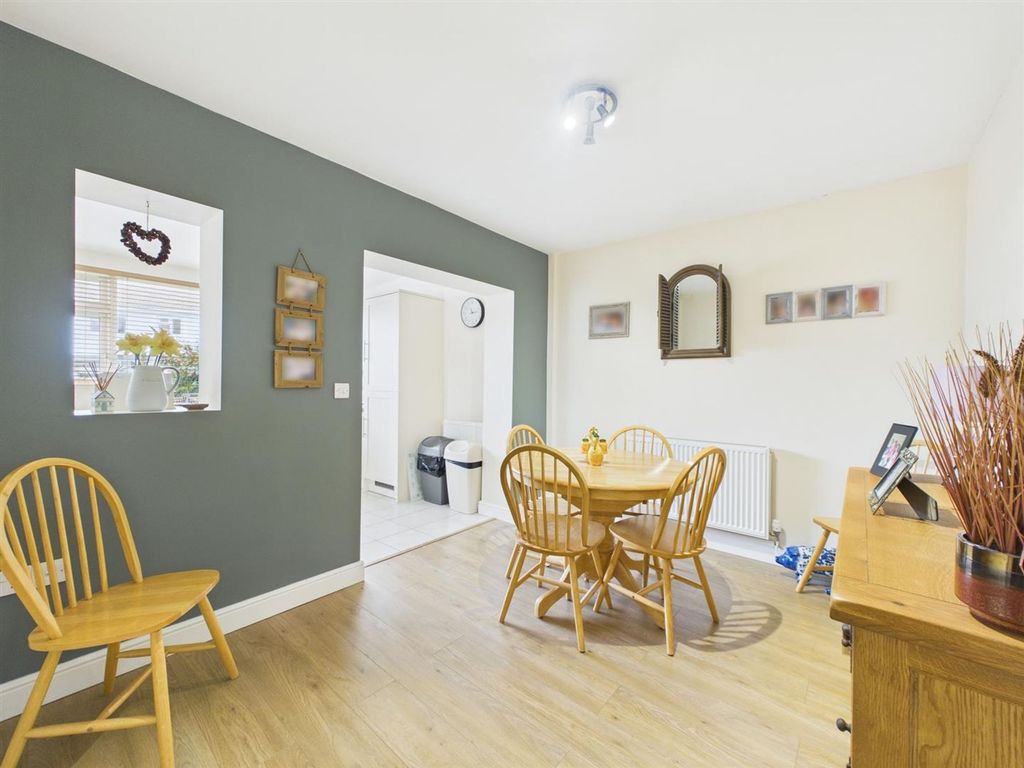 Property photo 3 of 23 Cam05474G0-Pr0055-Still007.Jpg