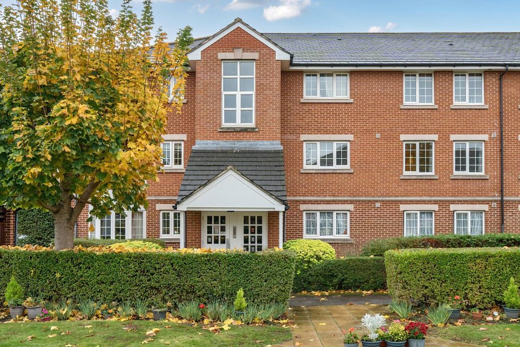 Property photo 1 of 13 External