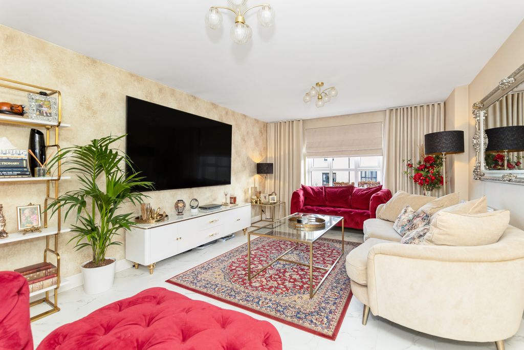 Property photo 2 of 22 Property Image 2