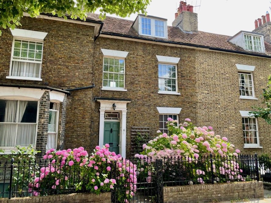 Property photo 1 of 7