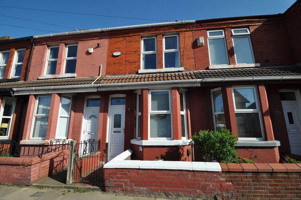 Property photo 1 of 33