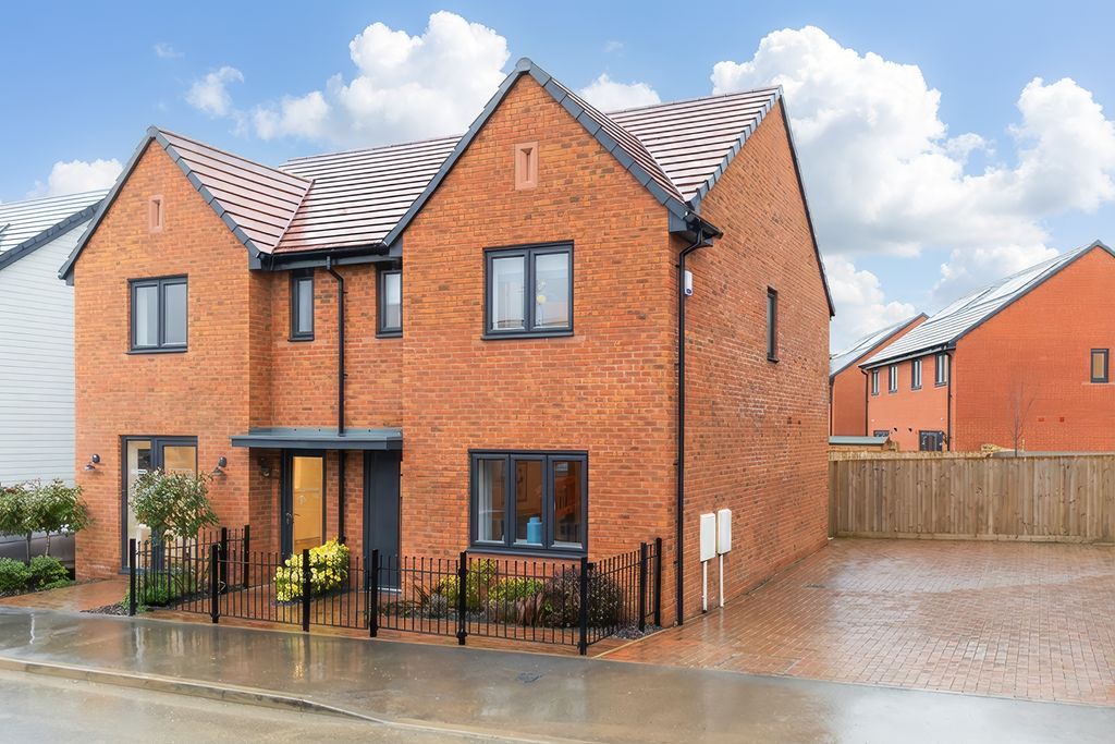 Property photo 1 of 22 260107W001