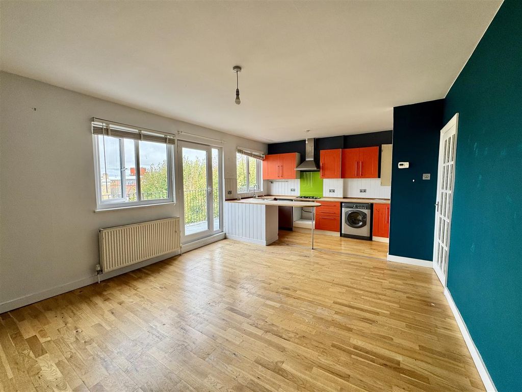 Property photo 2 of 8 Tempimageiysyss.Jpg