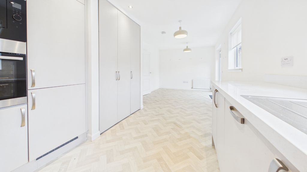 Additional image 5 of 6 bed detached house for saleLimetree Lane, Bishopton PA7