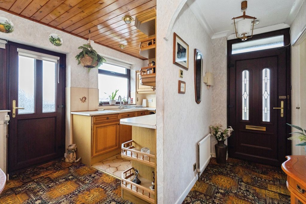 Property photo 2 of 24 Pbox-Img.Jpg