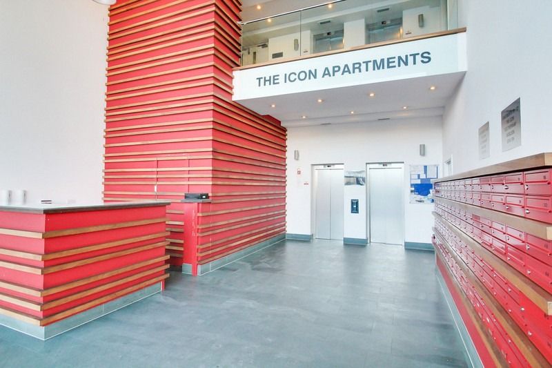 2 bed flat for saleThe Icon, Southernhay, Basildon, Essex SS14 photo 4