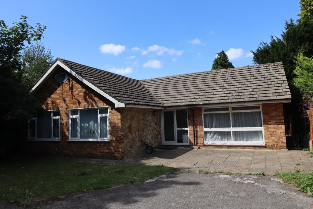 Property photo 1 of 12