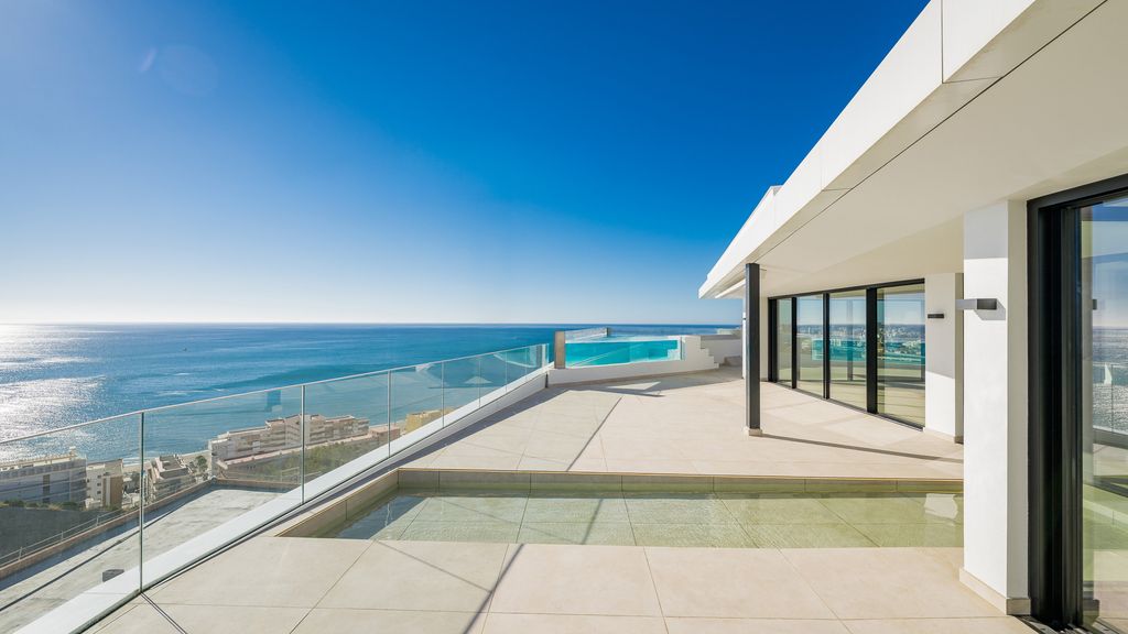 Property photo 1 of 50