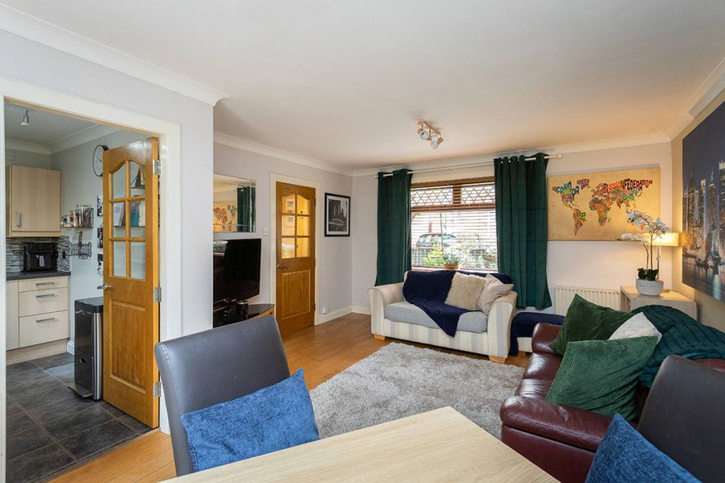 Property photo 2 of 14