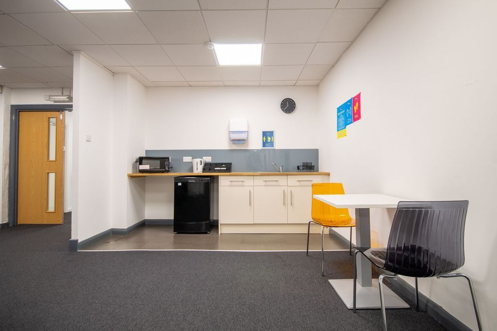 Property photo 3 of 8