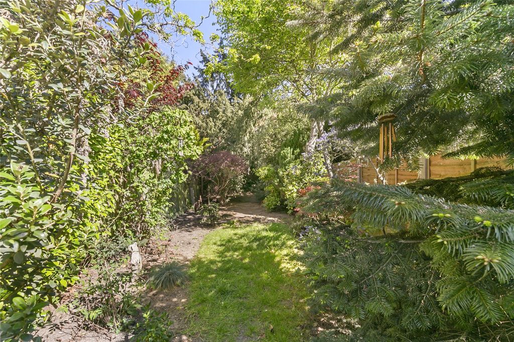 Property photo 1 of 18 Garden