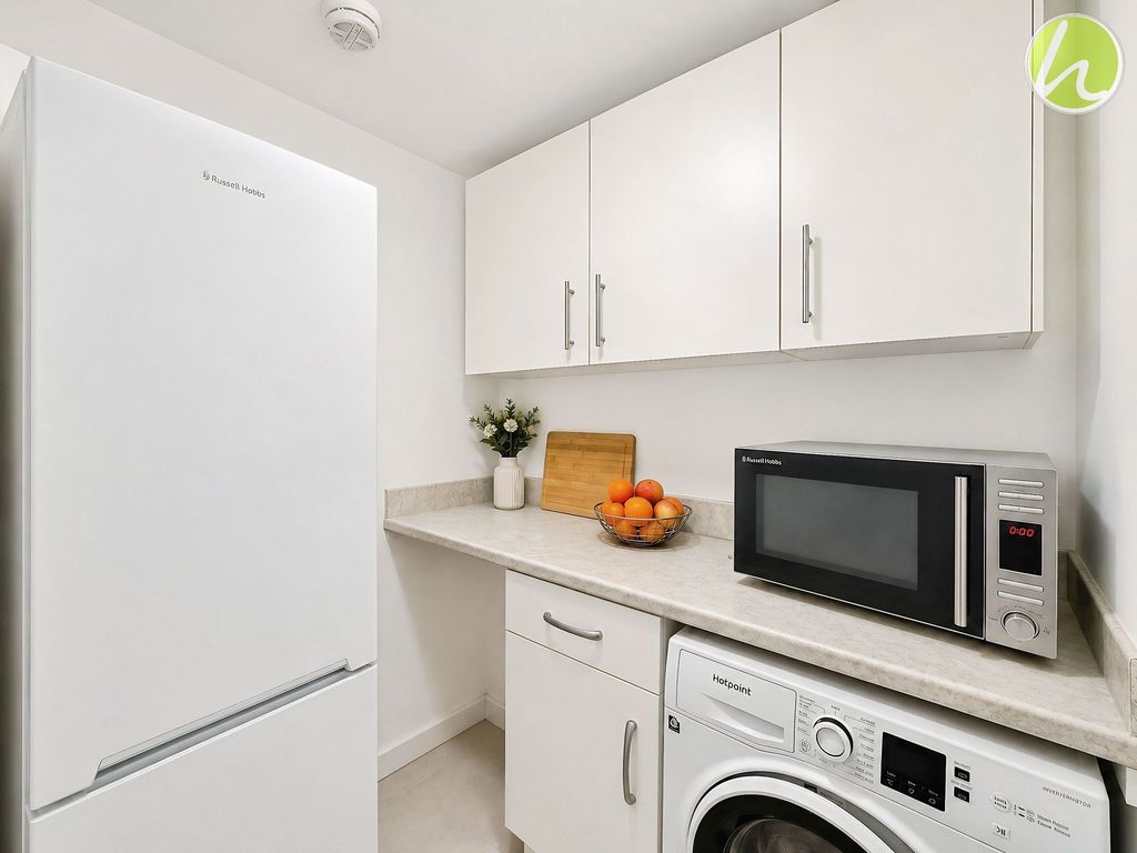 Property photo 3 of 18