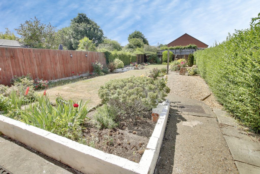 Property photo 2 of 13