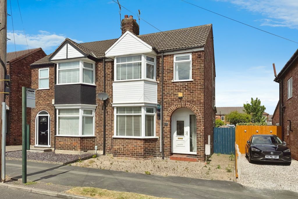 Property photo 1 of 10 4107290