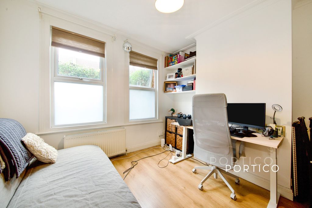 Property photo 3 of 11 Pbox-Img.Jpg