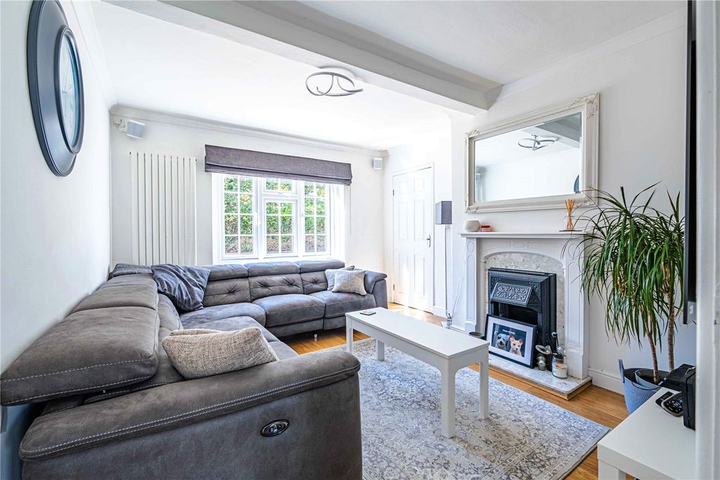 Property photo 2 of 26 Picture No. 30