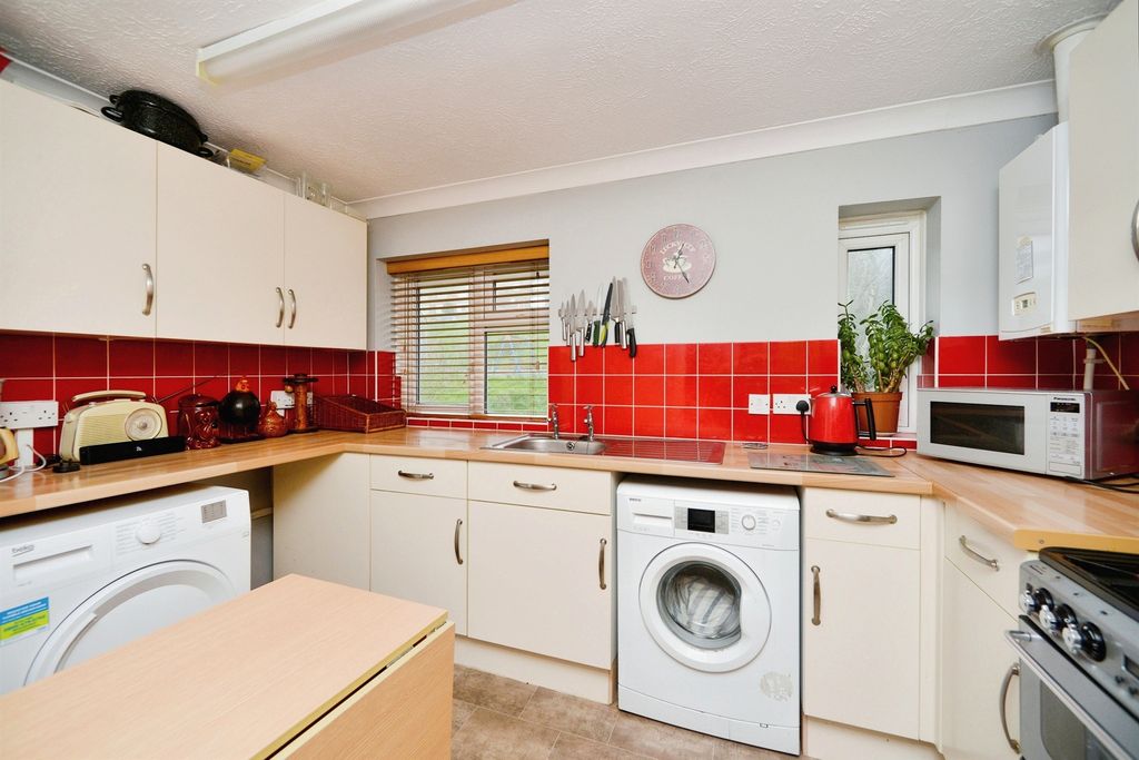 Property photo 3 of 14
