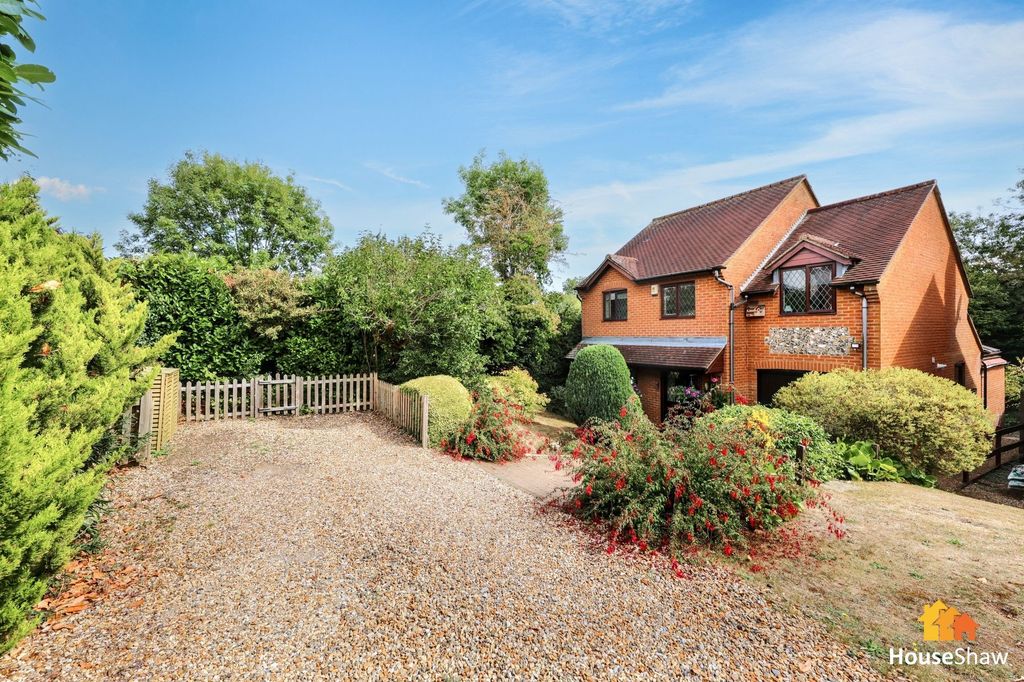 Property photo 1 of 24