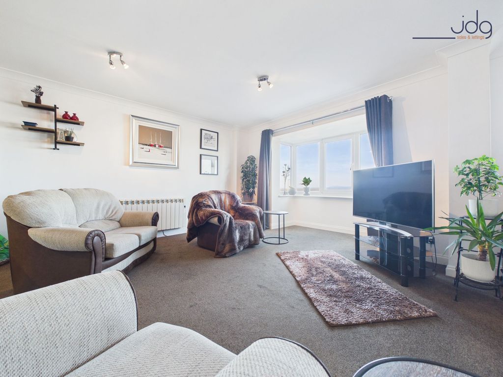 Property photo 3 of 11 Open Plan Living Area