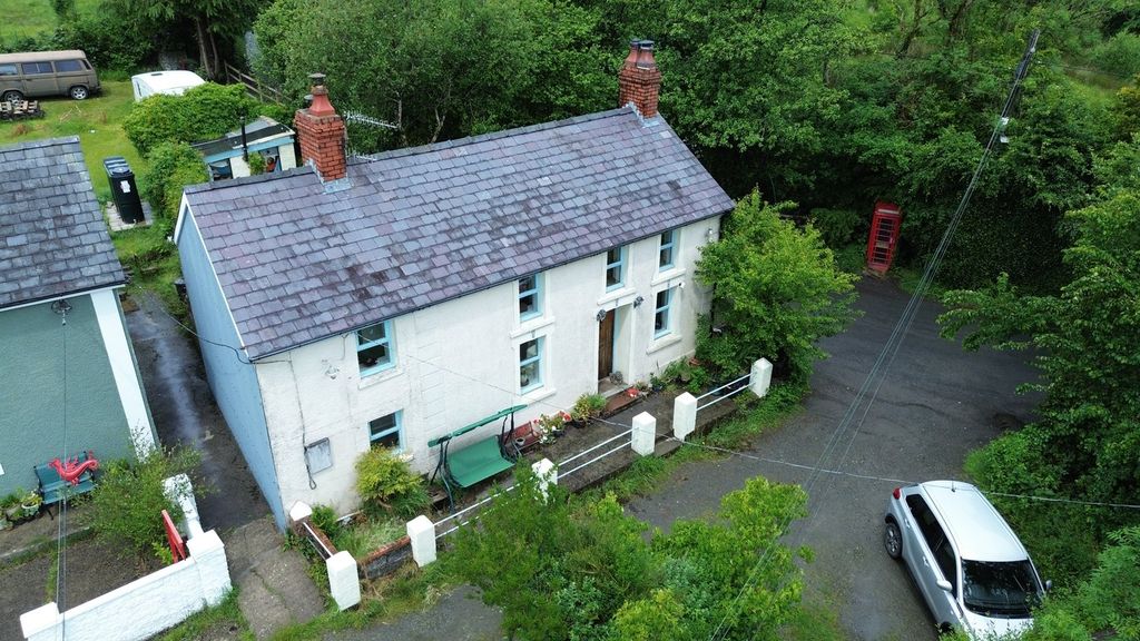 Property photo 1 of 33