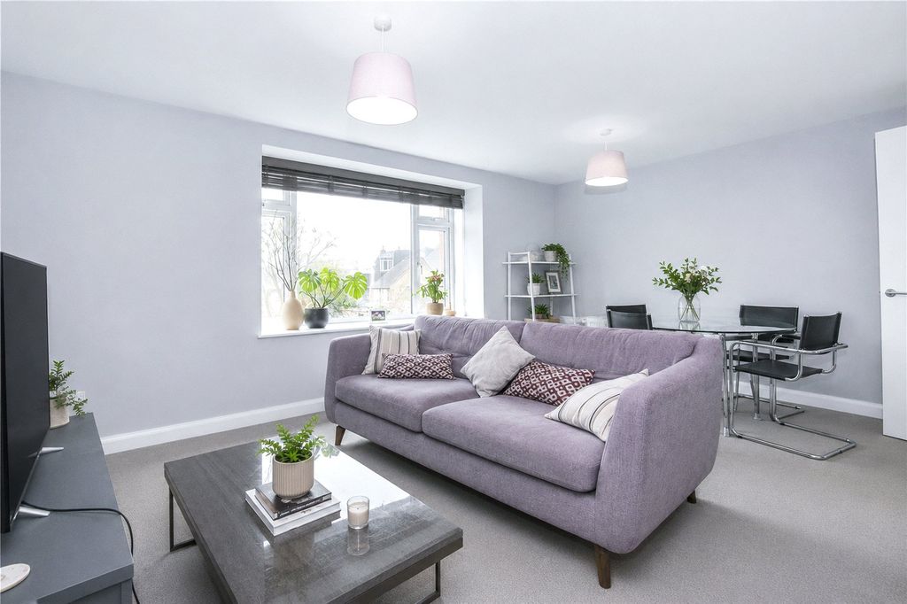 Property photo 1 of 8 Reception Room