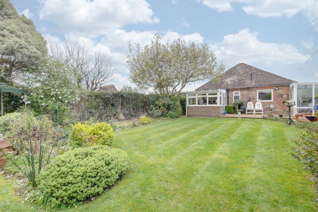 Property photo 2 of 22