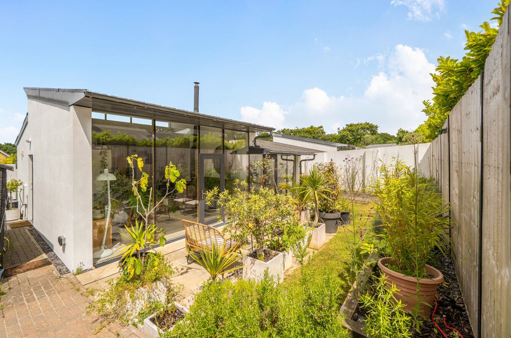 Property photo 1 of 15 1471677-3-6A297A7...
