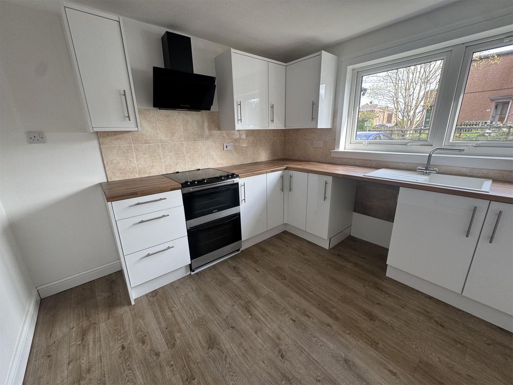 Additional image 4 of 2 bed flat for sale9 Rosevale Street, Dumfries DG1