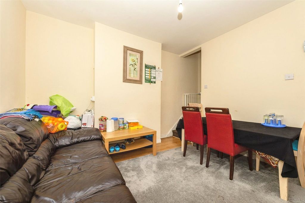 Property photo 3 of 15 Photography