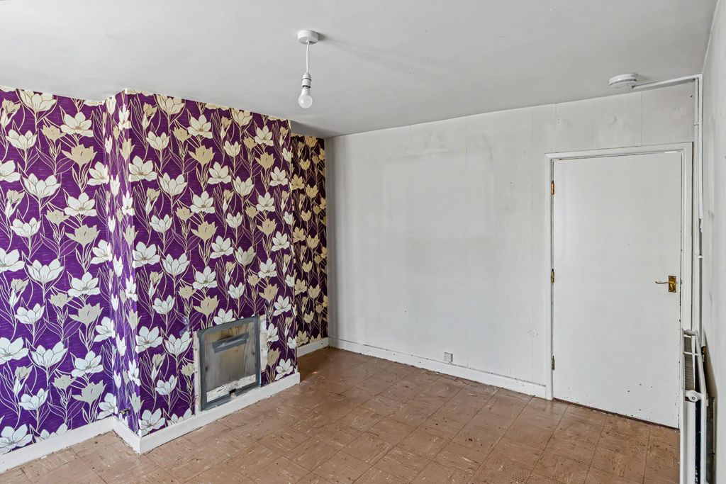 Property photo 3 of 16 23 The Causeway, Chippenham, Wiltshire, Sn15 3Db